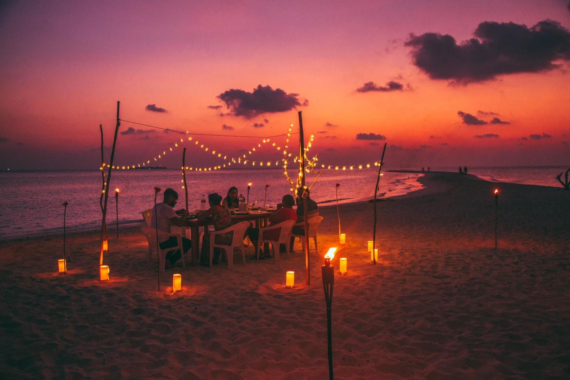 Nemo Inn Omadhoo Bagian luar foto