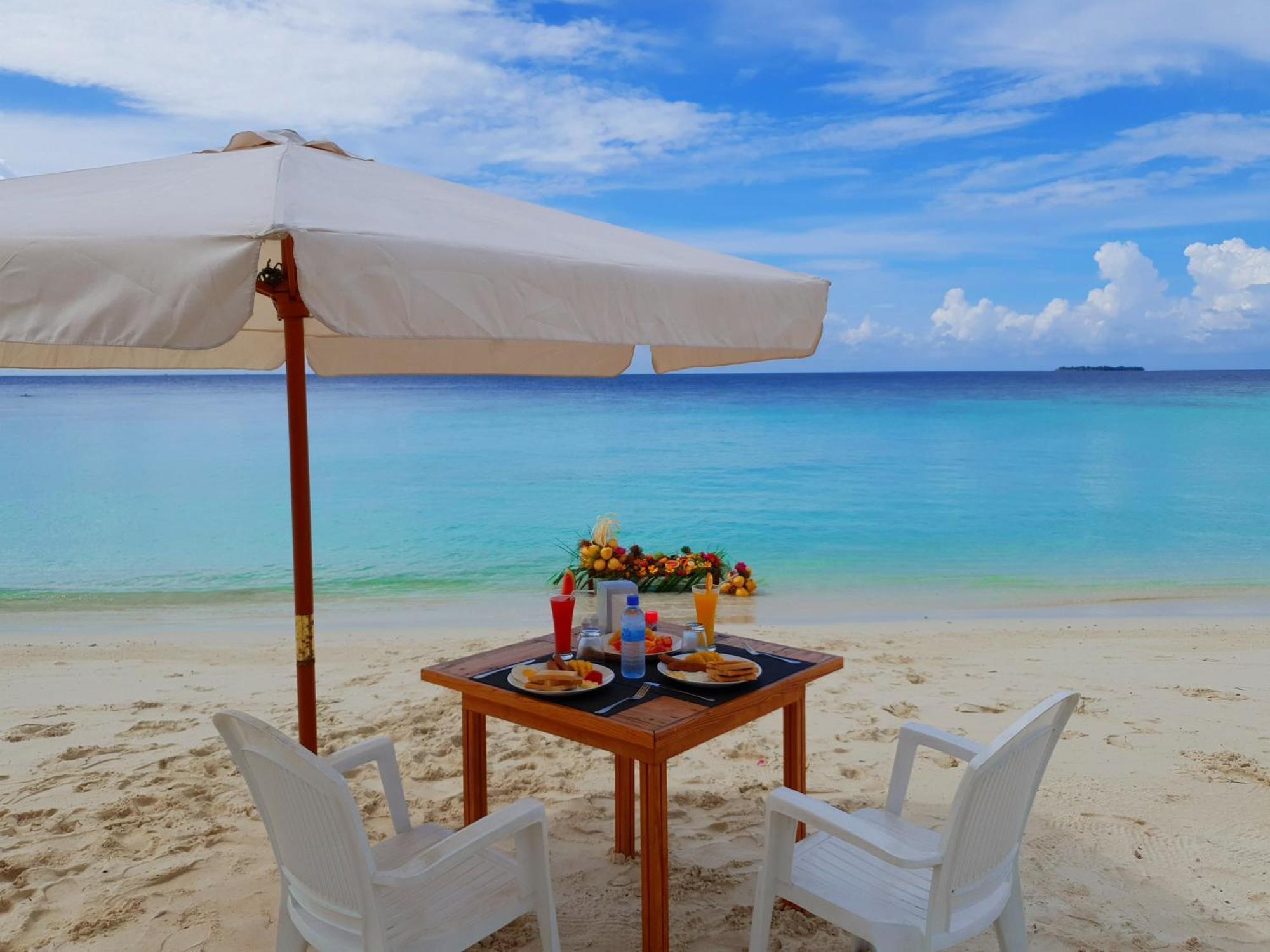 Nemo Inn Omadhoo Bagian luar foto