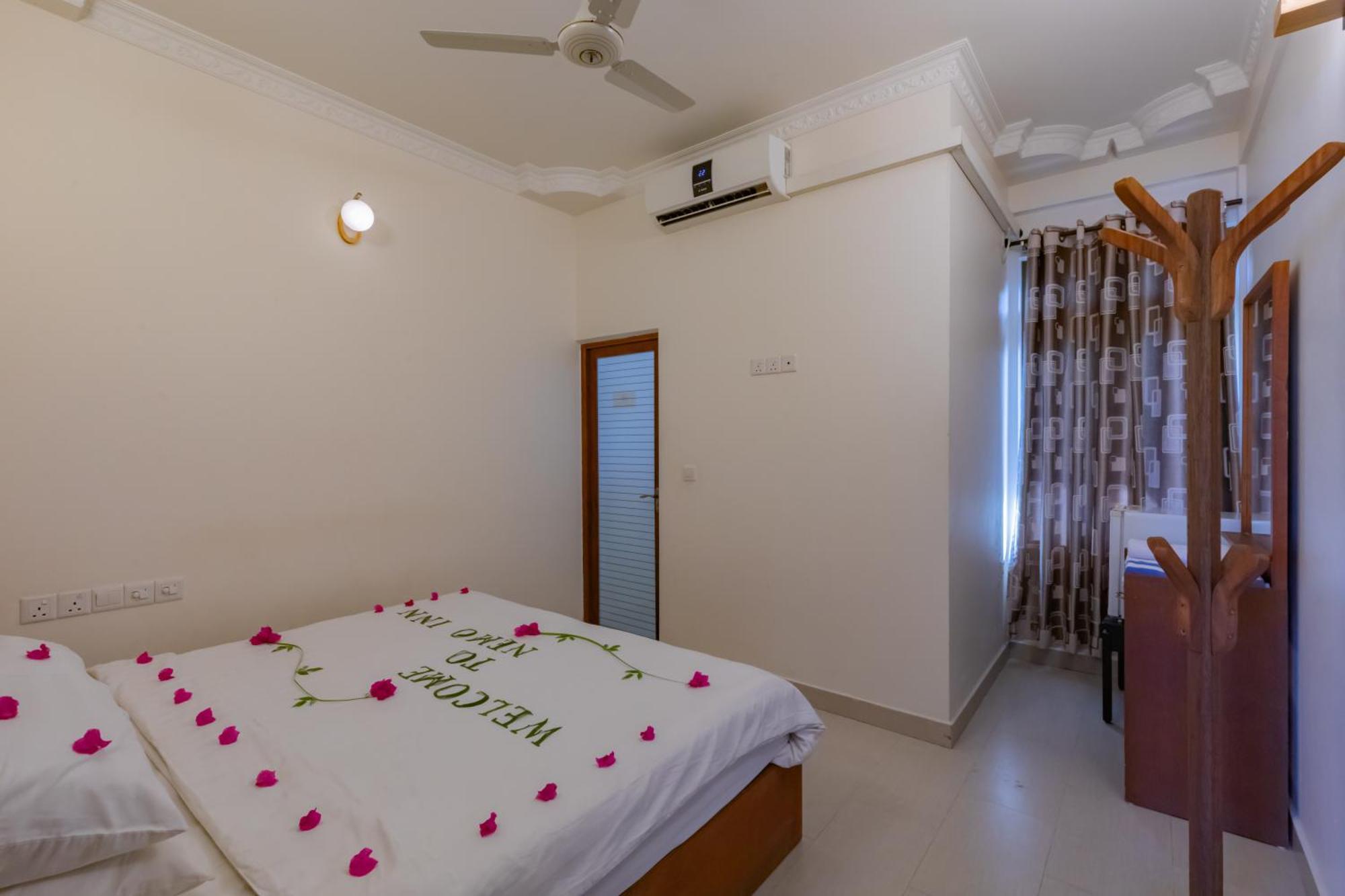 Nemo Inn Omadhoo Bagian luar foto