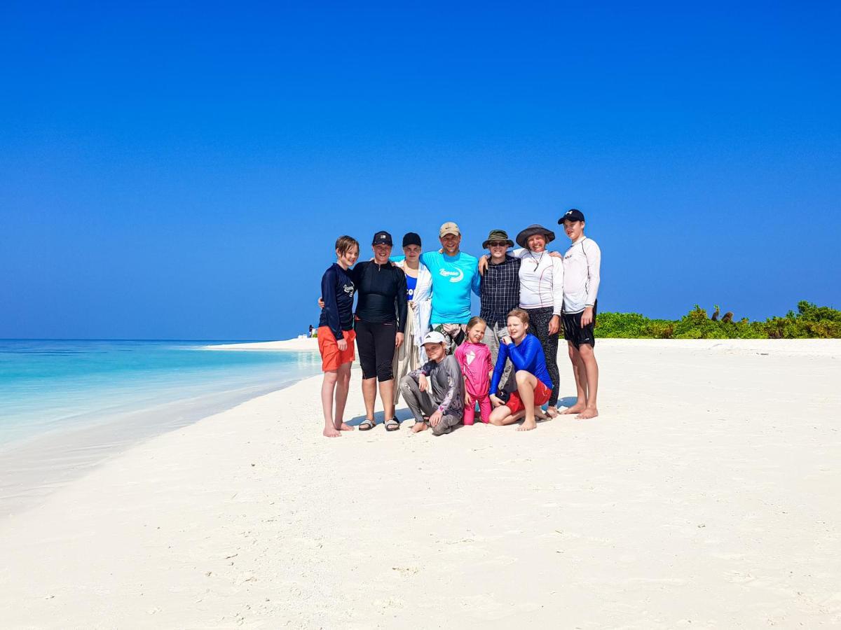 Nemo Inn Omadhoo Bagian luar foto