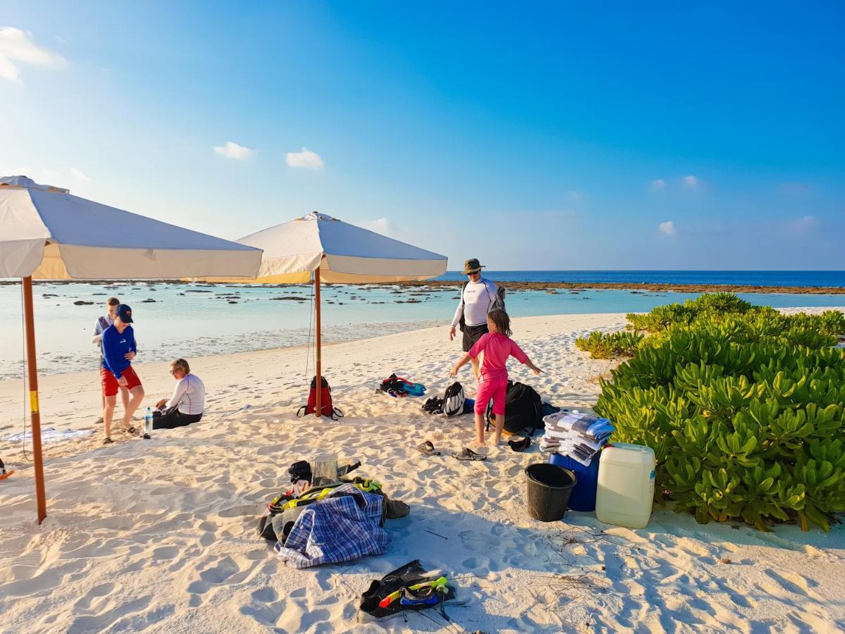 Nemo Inn Omadhoo Bagian luar foto